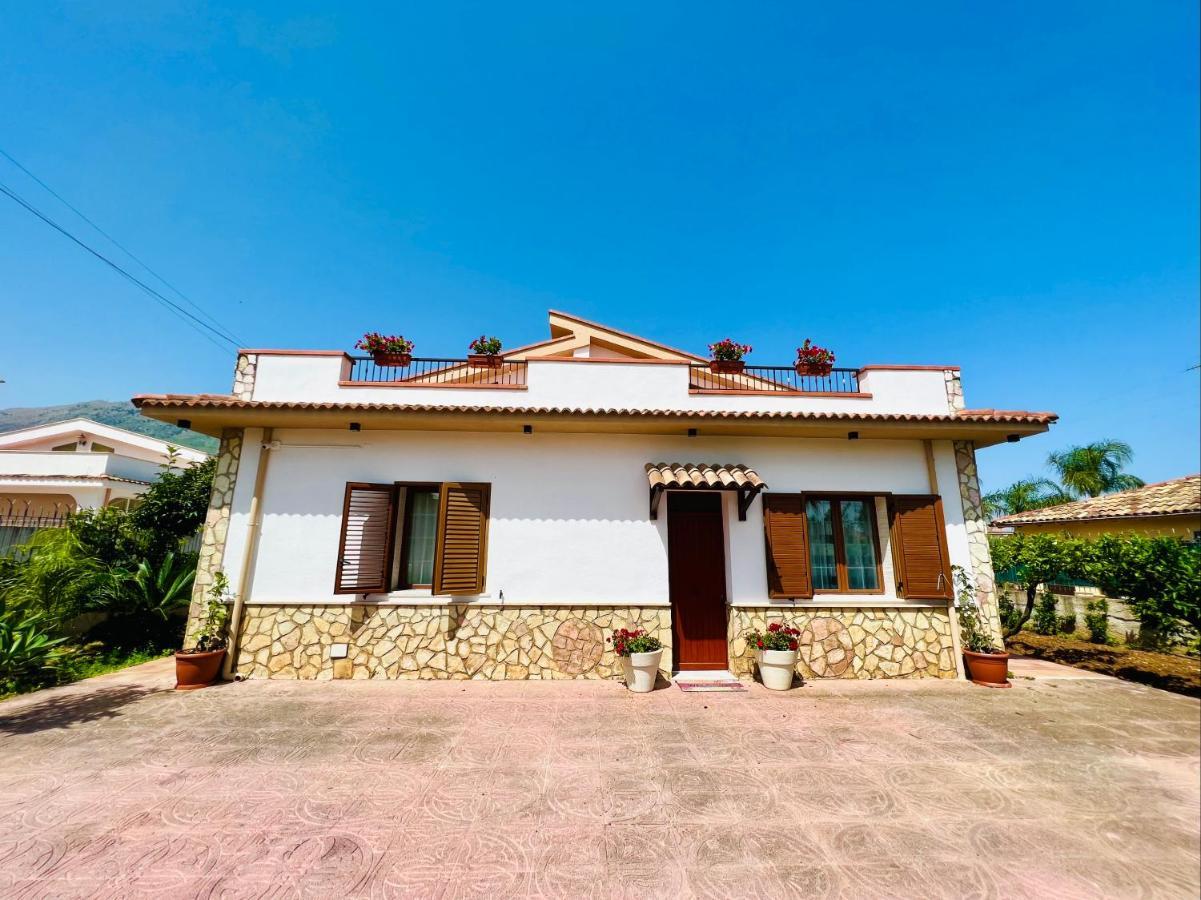 Villa Genova Карини Экстерьер фото